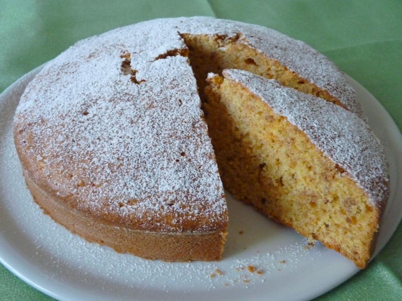 TORTA CON ZUCCA E NOCCIOLE