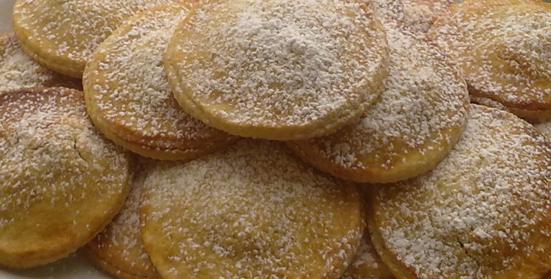 BISCOTTI RIPIENI MELA E CANNELLA