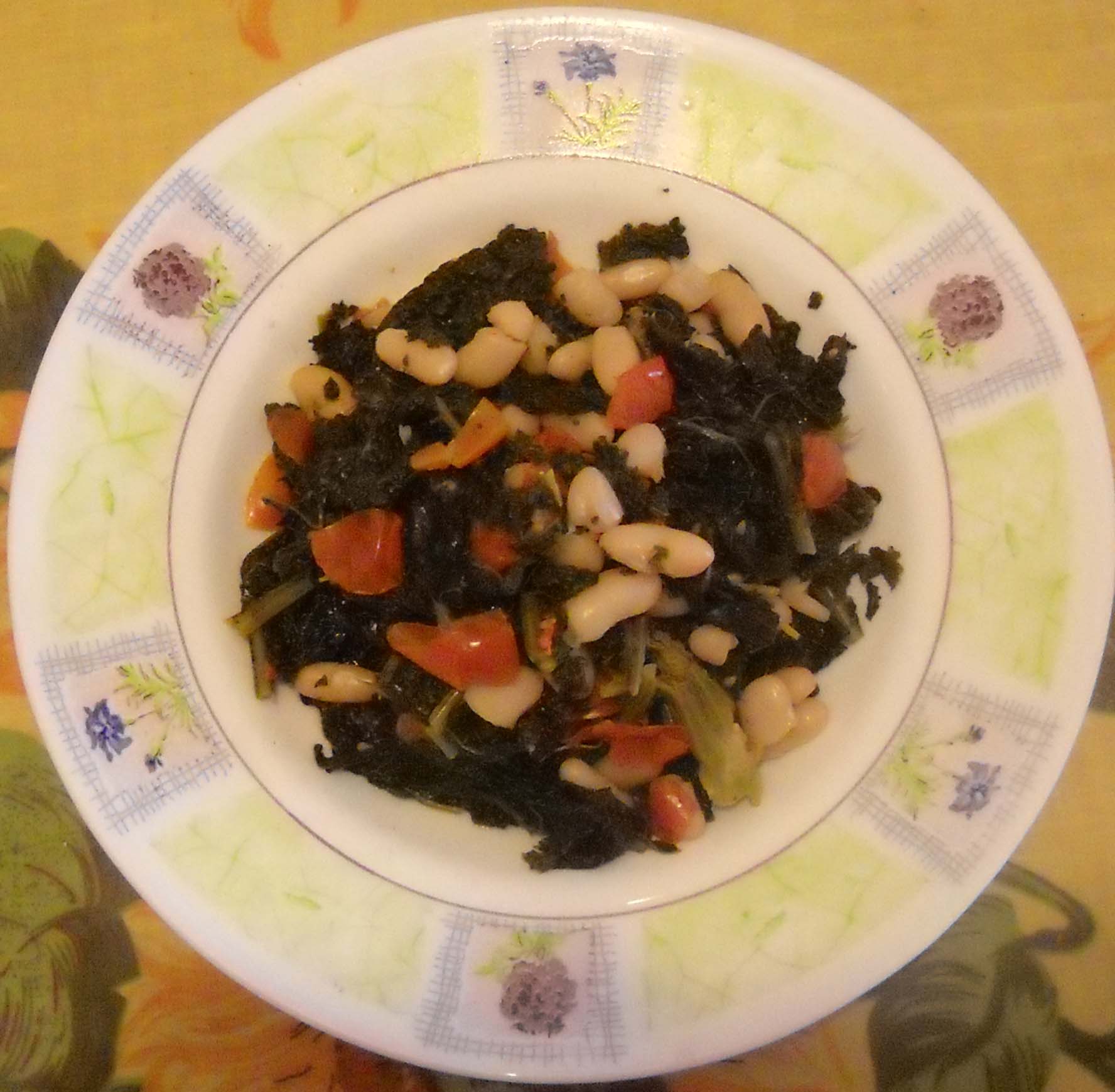 CAVOLO NERO CON CANNELLINI E POMODORINI