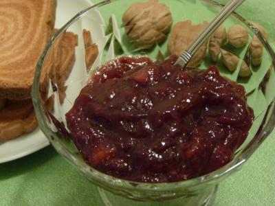 MARMELLATA DI PRUGNE E NOCI