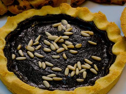 crostata al cioccolato con pinoli