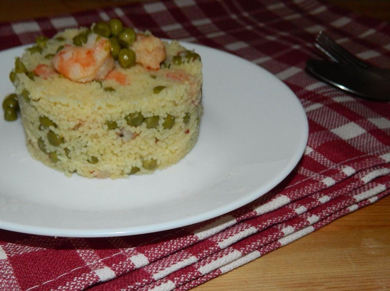 Cous cous con piselli e gamberetti