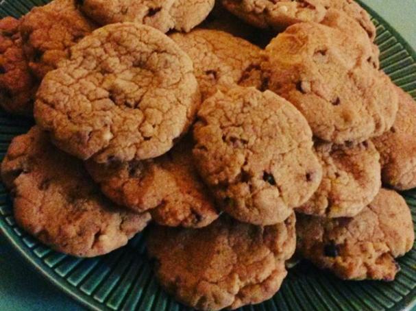 Biscotti  americani  con gocce  di cioccolato