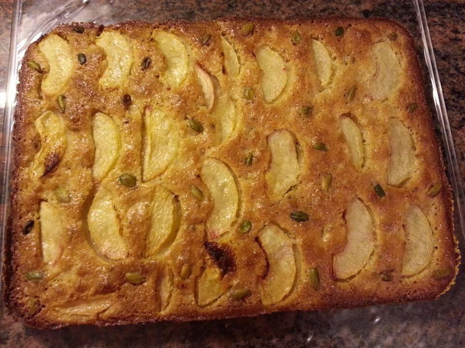 Focaccia dolce pesche e pistacchi