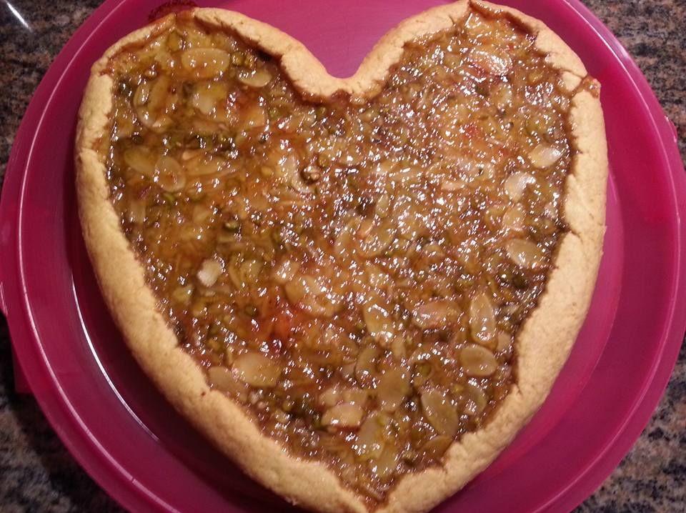 Crostata con pisatcchi, mandorle e confettura di mandarini