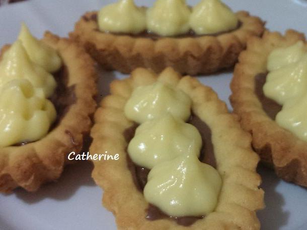 Tartellette con mousse al cioccolato e crema diplomatica