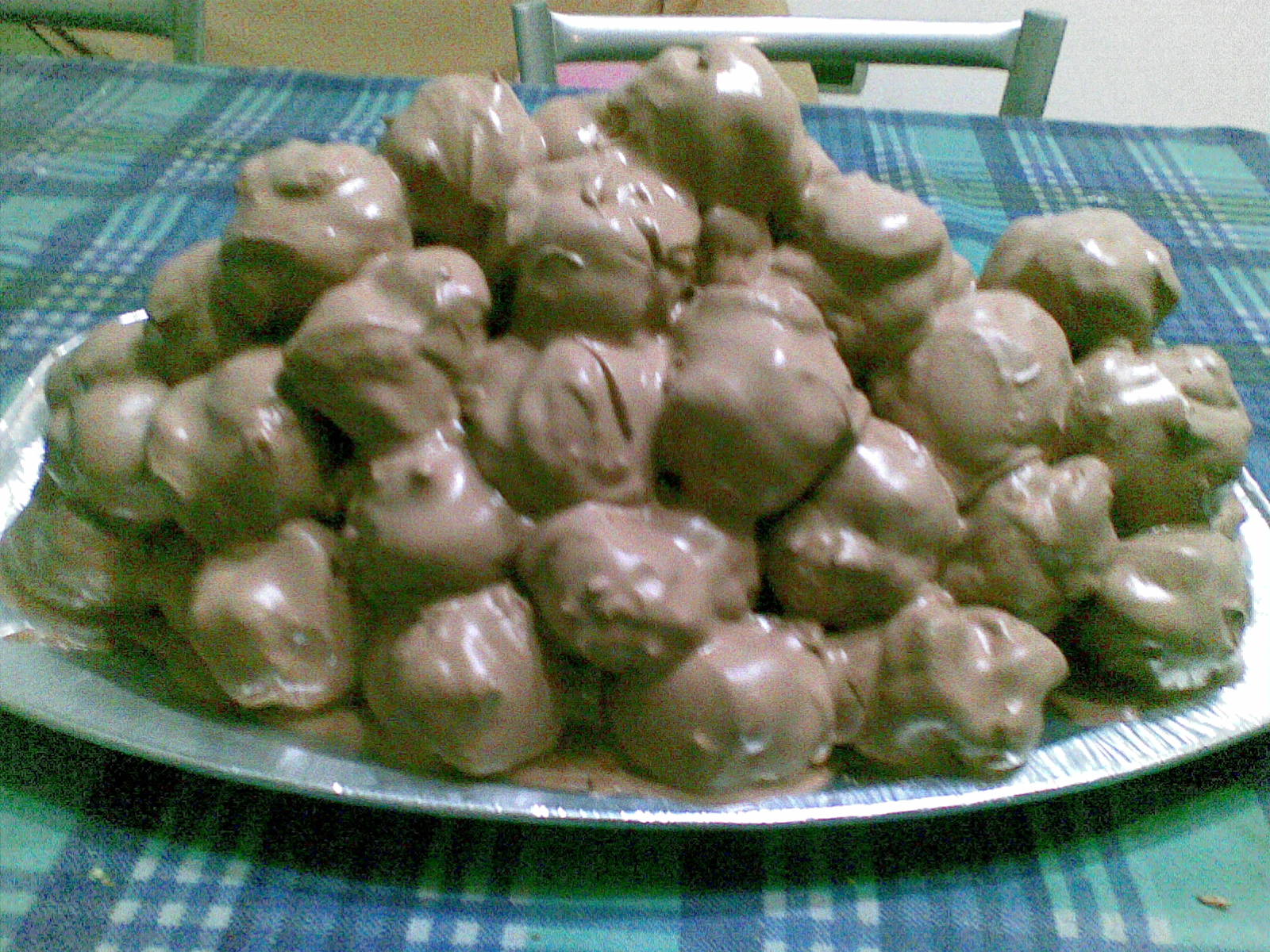 PROFITEROLES AL CIOCCOLATO