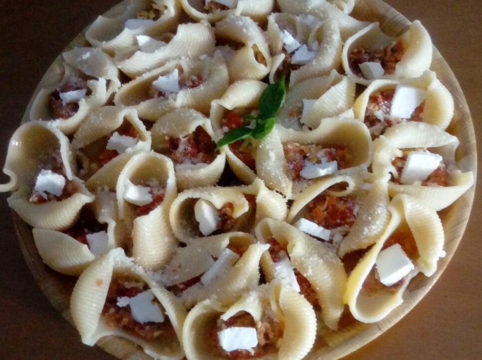 Conchiglioni ripieni