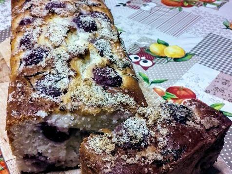 Plumcake uva zenzero e rosmarino