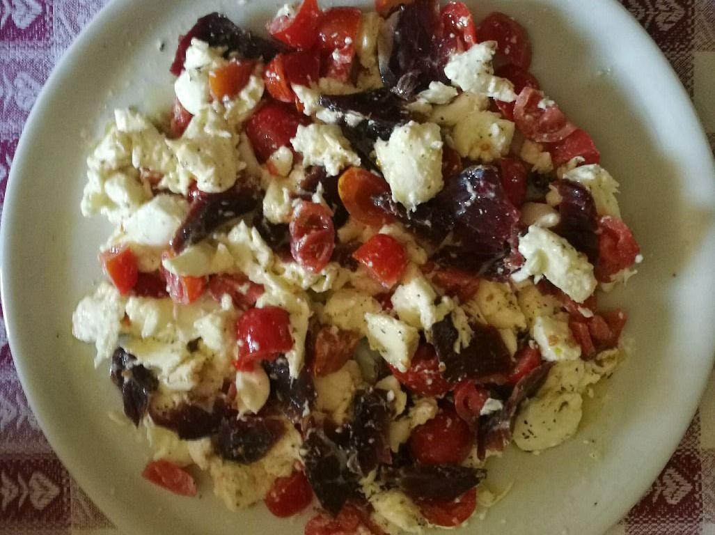 Insalata caprese con bresaola