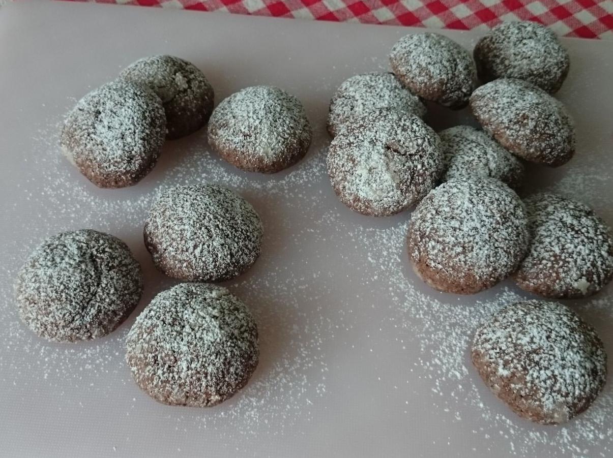 Biscotti morbidi al cioccolato (ricetta della dolcina Ilary096)