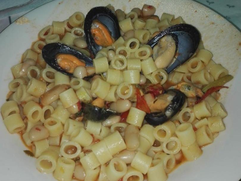 pasta e fagioli con cozze