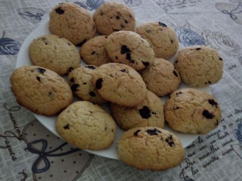 Biscotti con gocce di cioccolato