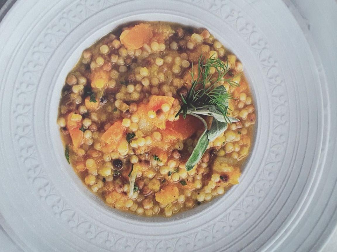 Fregola con zucca e porri