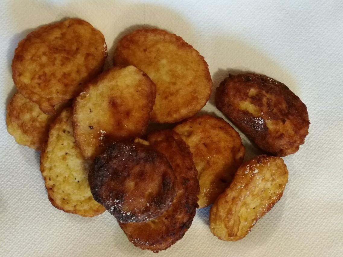 Frittelle di mele e cannella