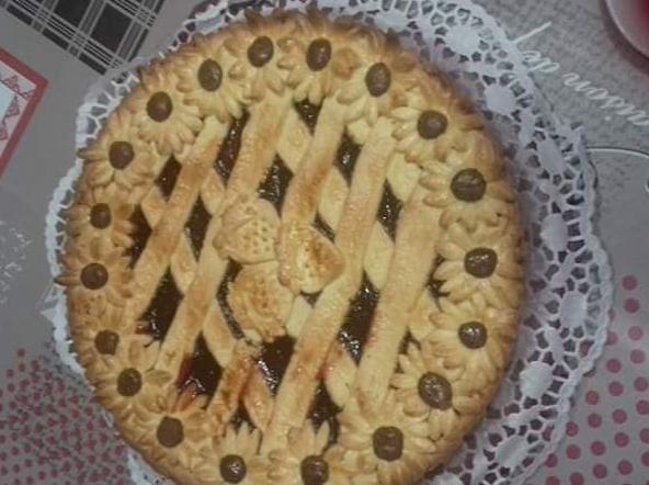 Crostata con confettura di fragole