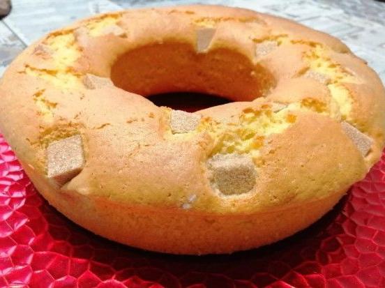 Ciambellone con gli zuccherini