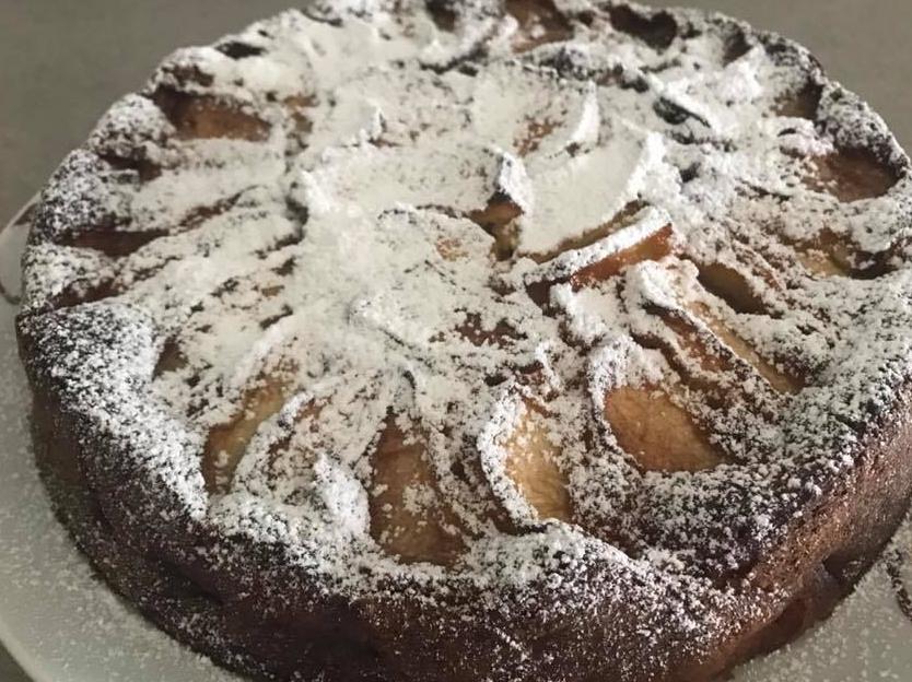 Torta di mele al cacao