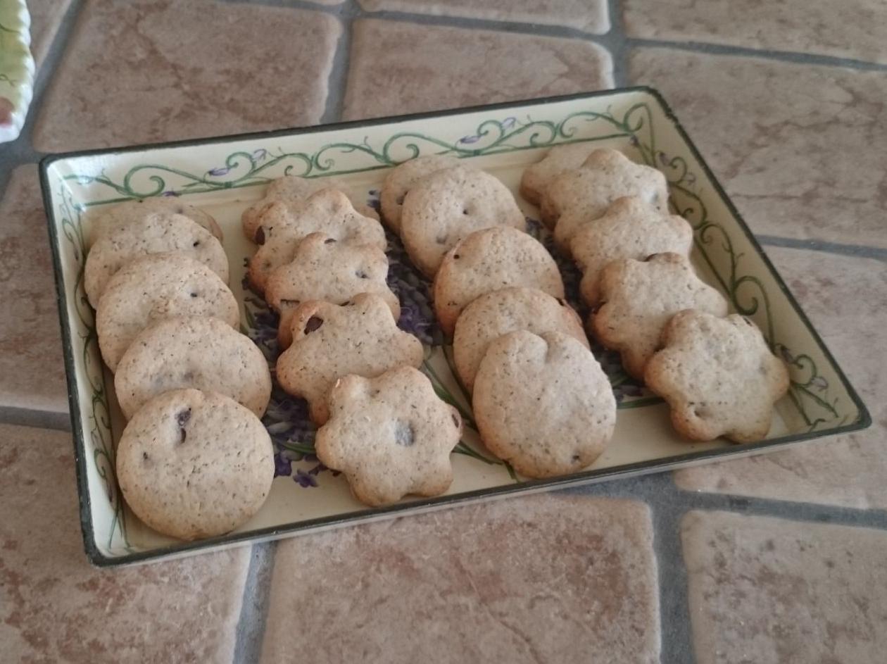 Frollini con farina di grano saraceno e gocce di cioccolato