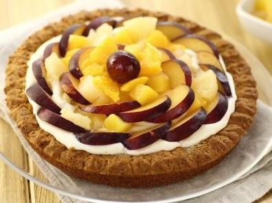 Crostata di prugne e ananas