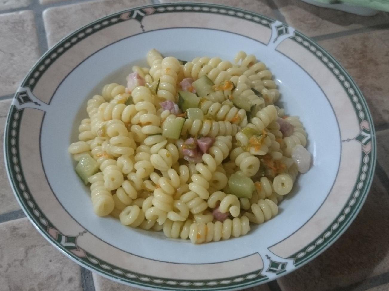 Farfalle (fusilli) pancetta e zucchine della dolcina Baci1971