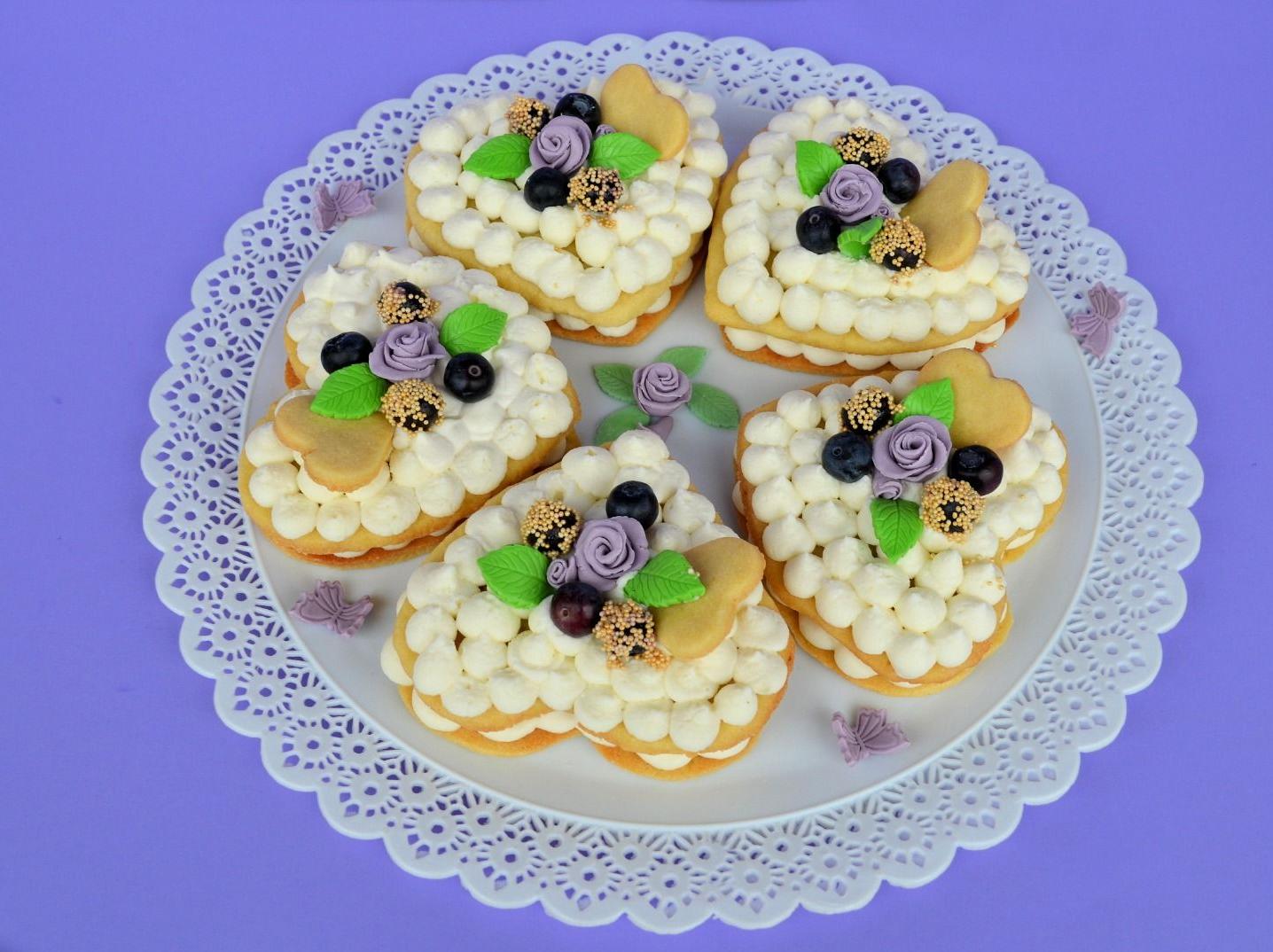 Cream tart ''5 cuori''