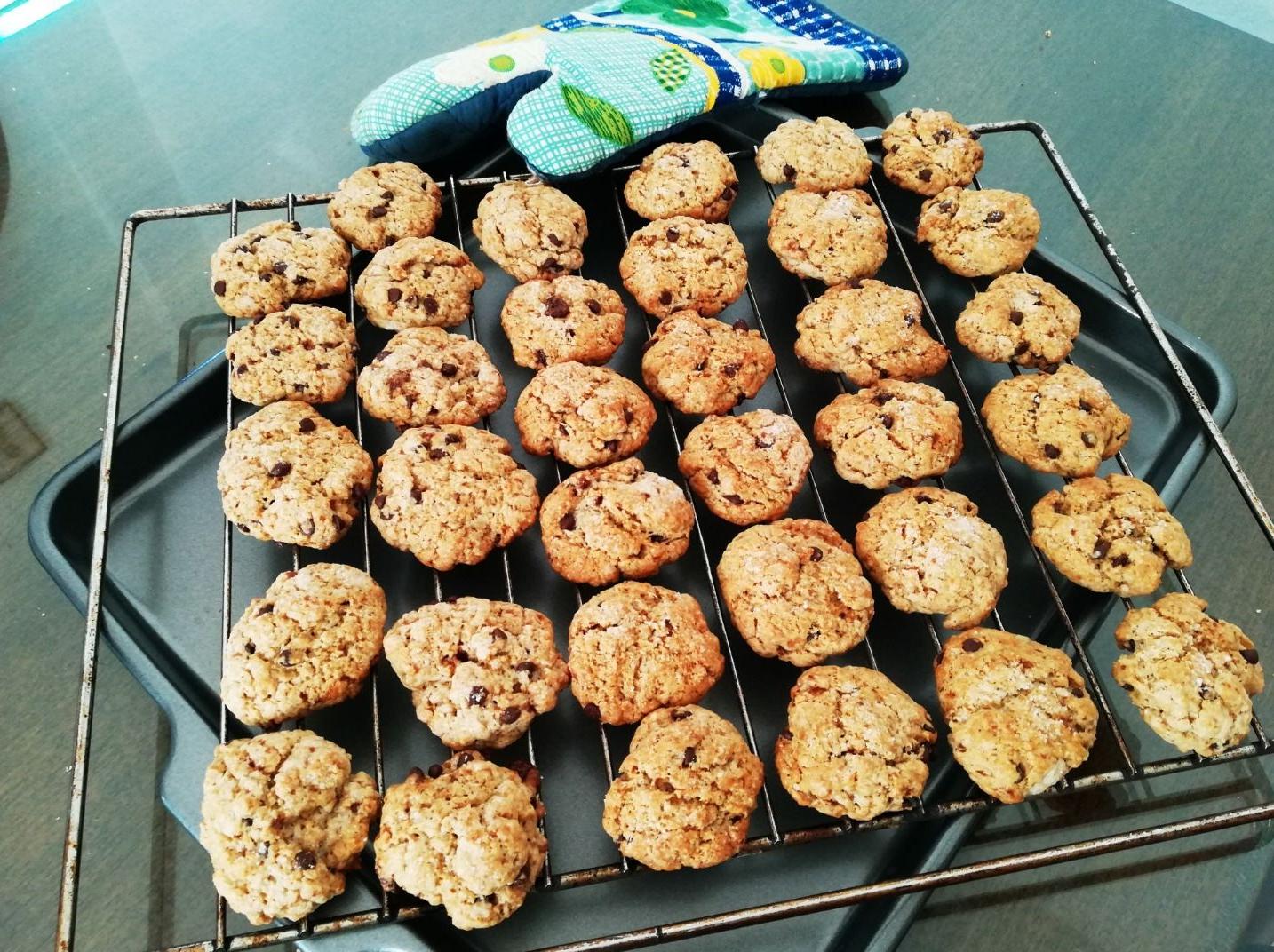 Biscotti con gocce di cioccolato