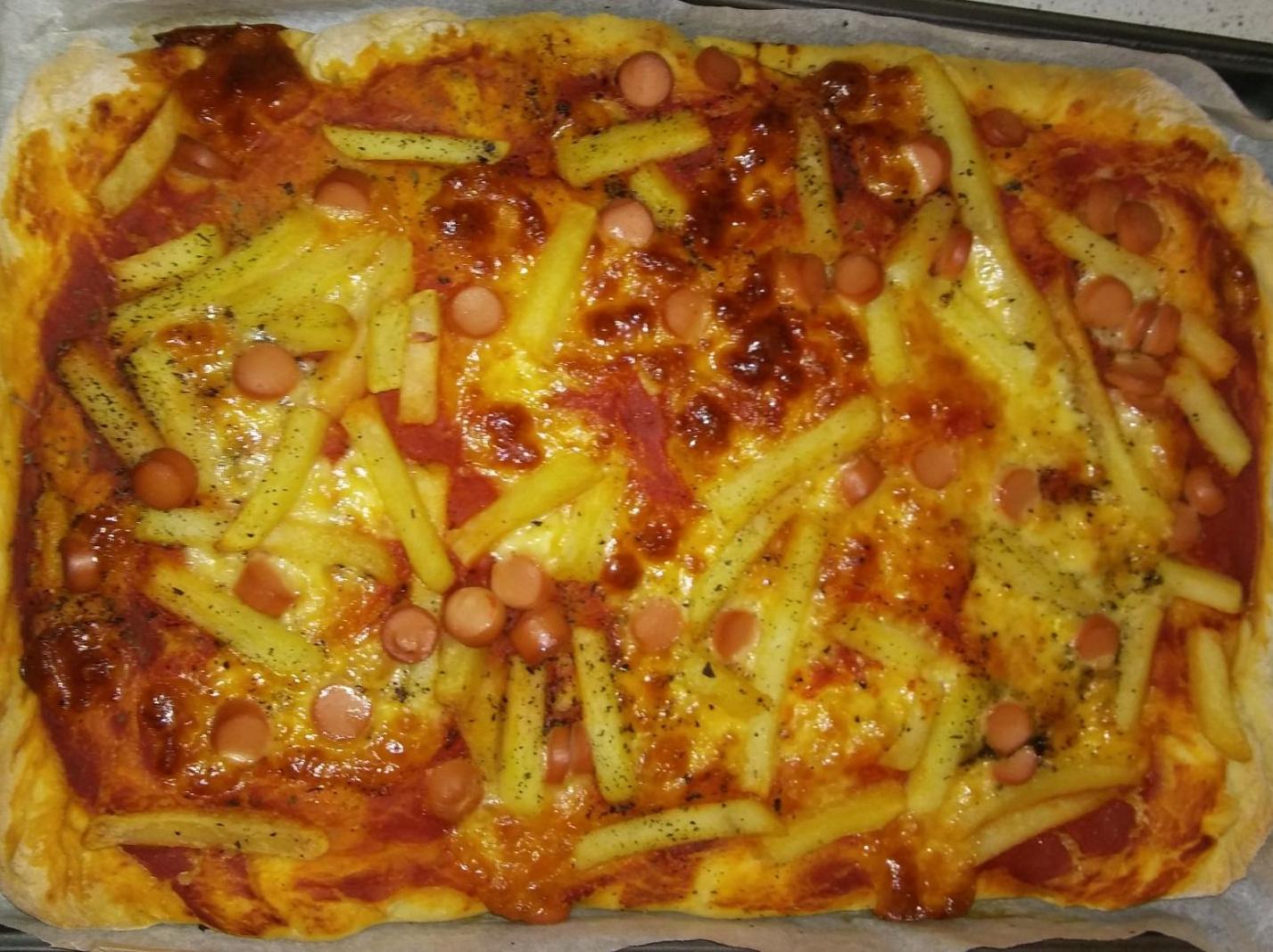 Pizza patatine- wurstel