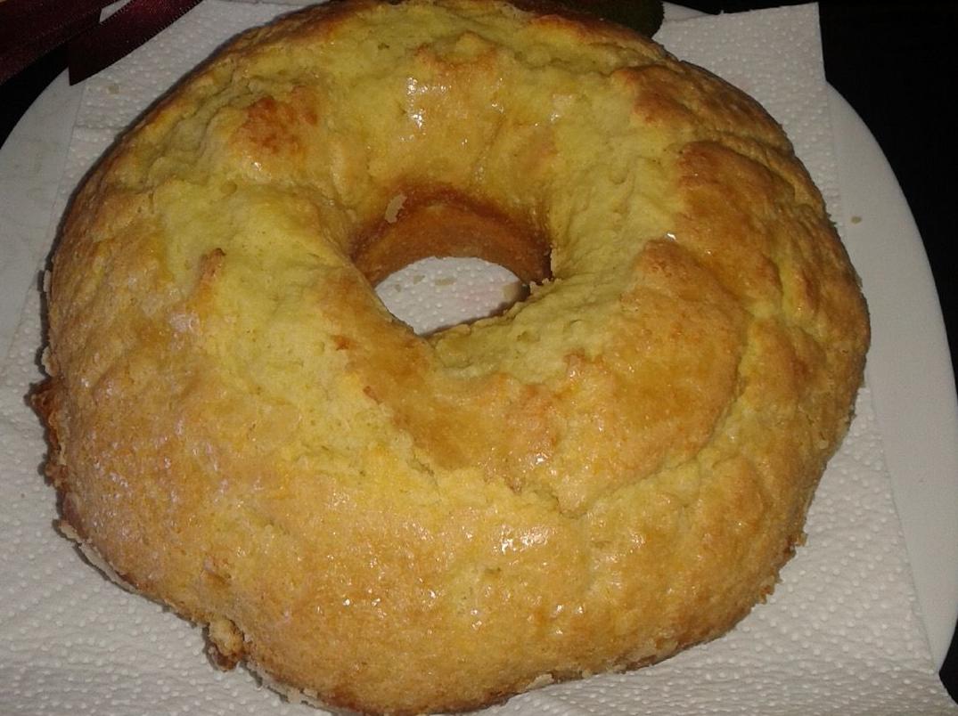 Ciambellone di ricotta fresca