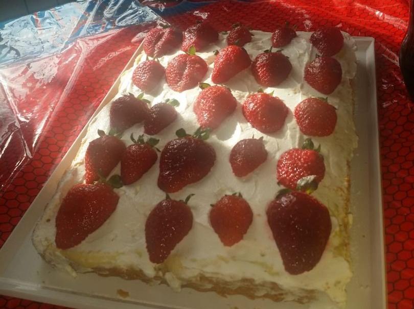 torta panna e fragole