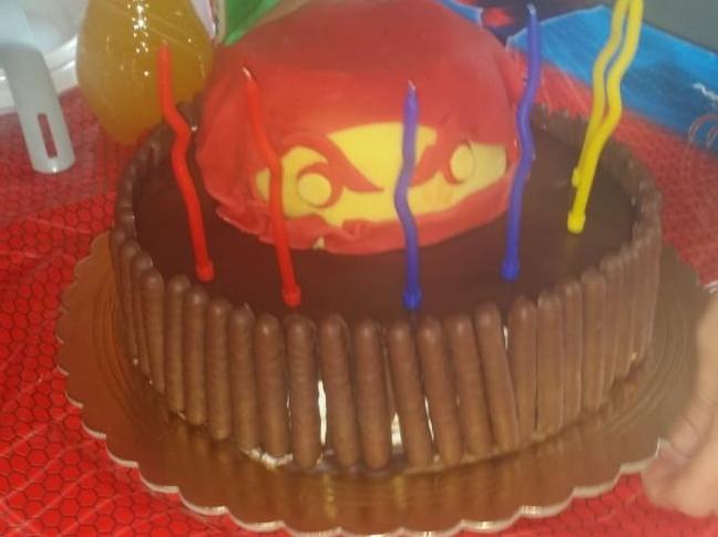 torta di compleanno