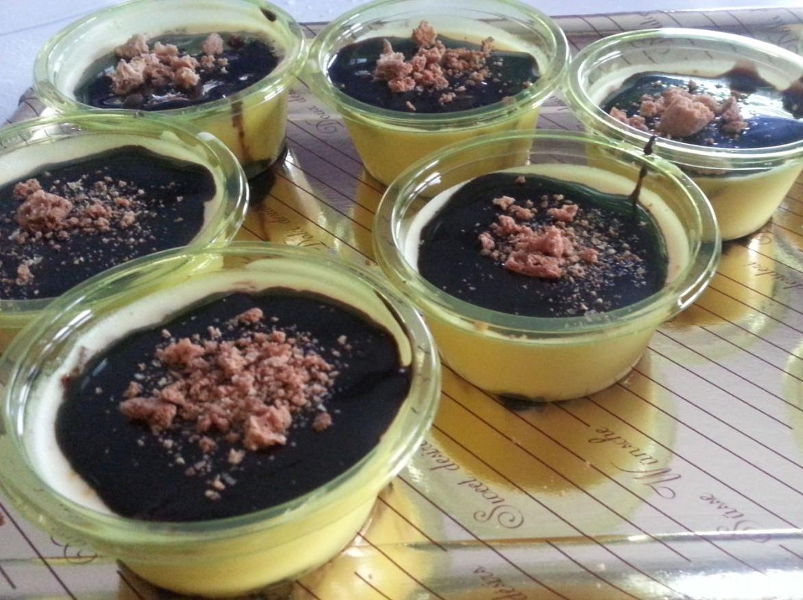 Panna cotta cioccolato e amaretti