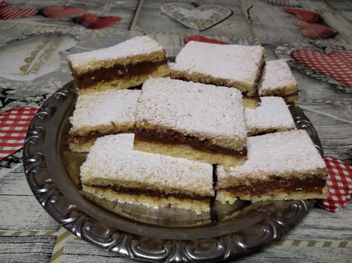 TRANCETTI CON CREMA AL CIOCCOLATO