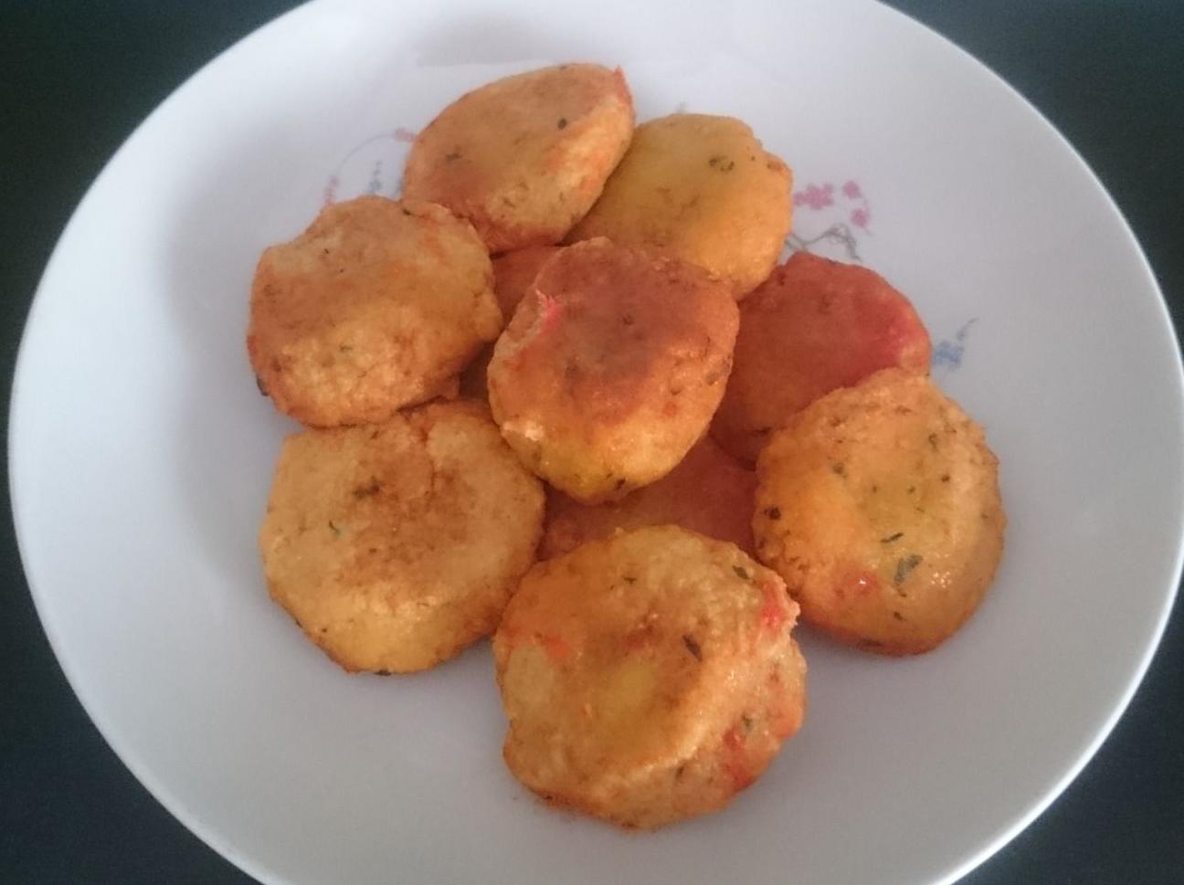 Polpette di formaggio al pomodoro