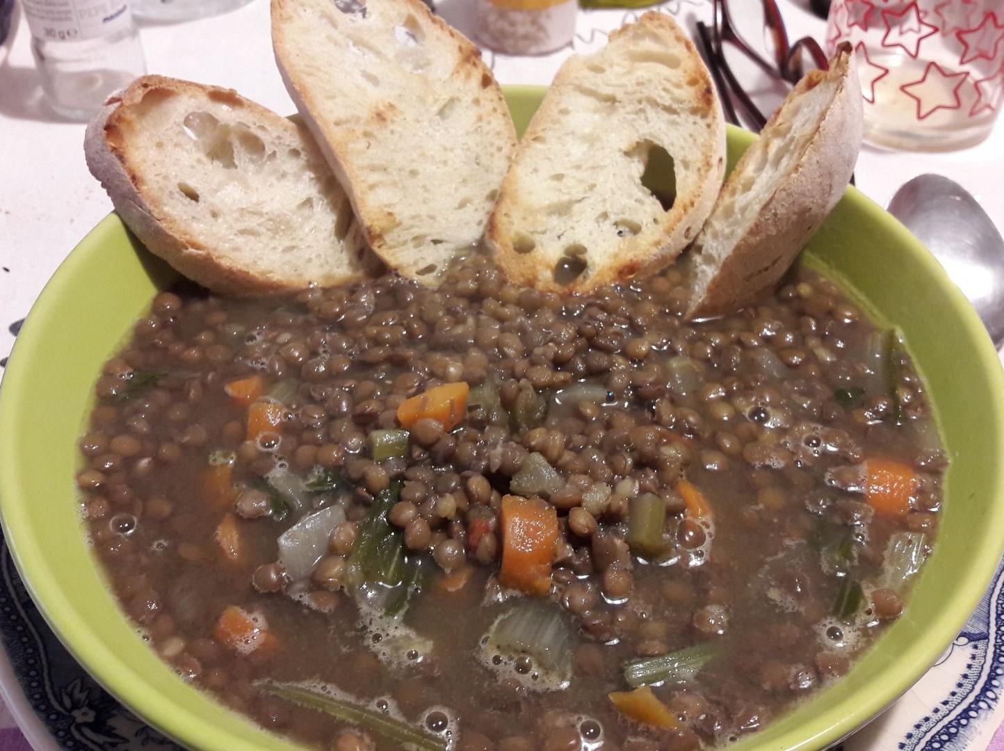 Zuppa di lenticchie ricetta di famiglia