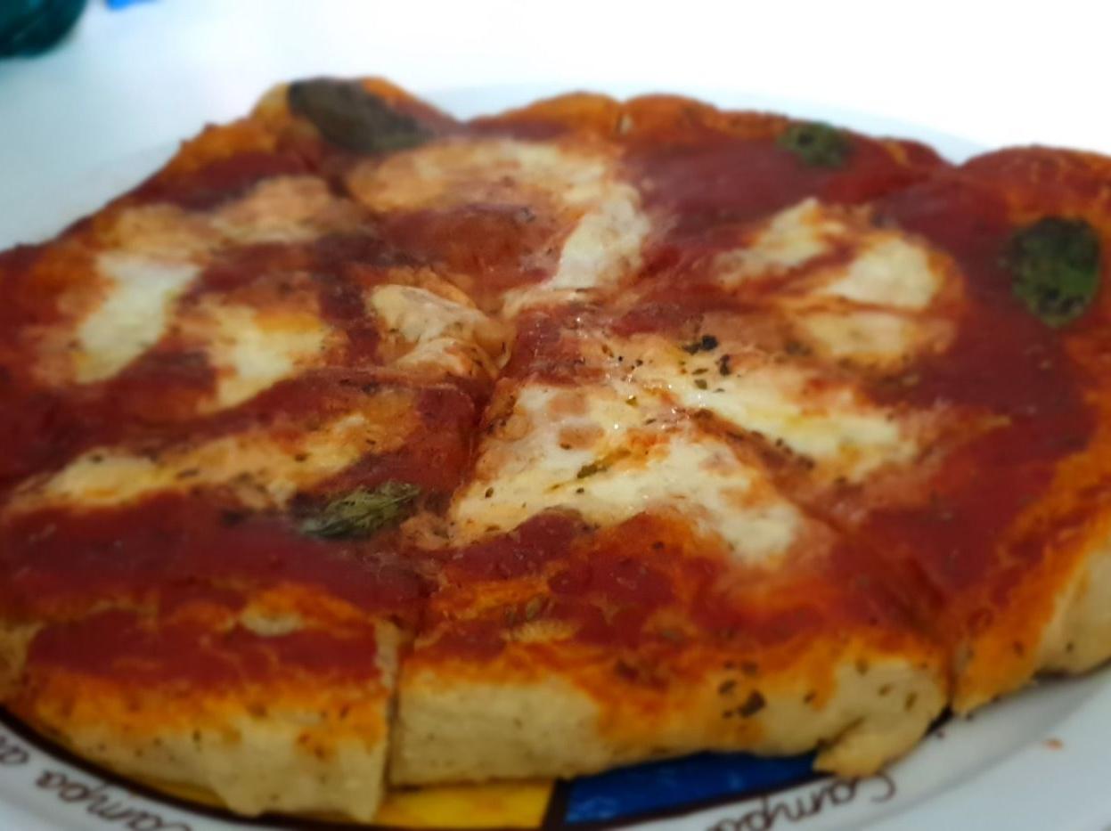 Pizza napoletana