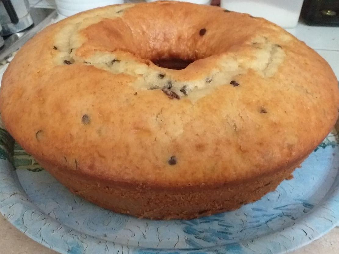 Ciambellone allo yogurt con gocce di cioccolato