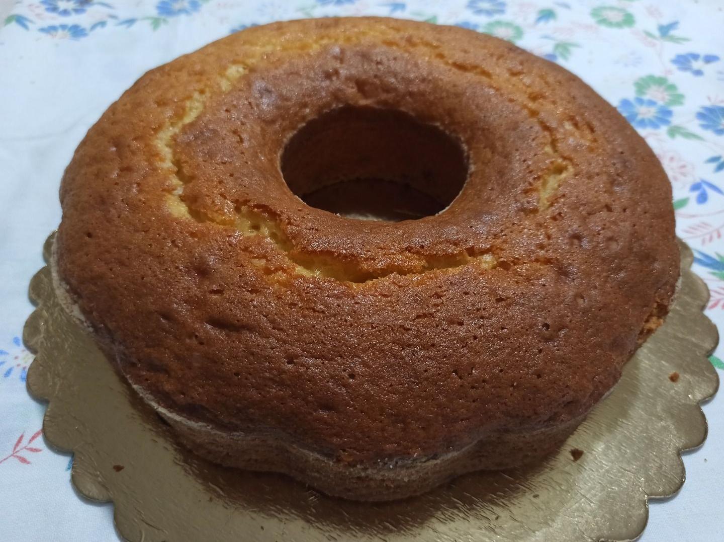 Ciambella sette vasetti all'uvetta e cedro candito