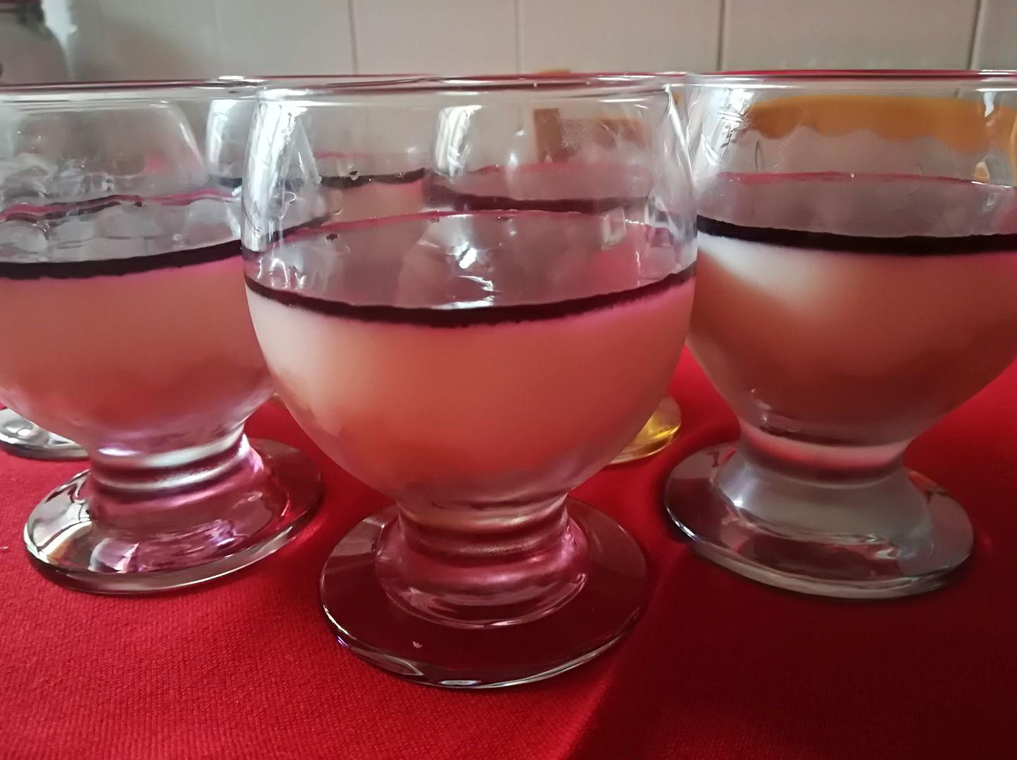 Coppe torta e panna cotta