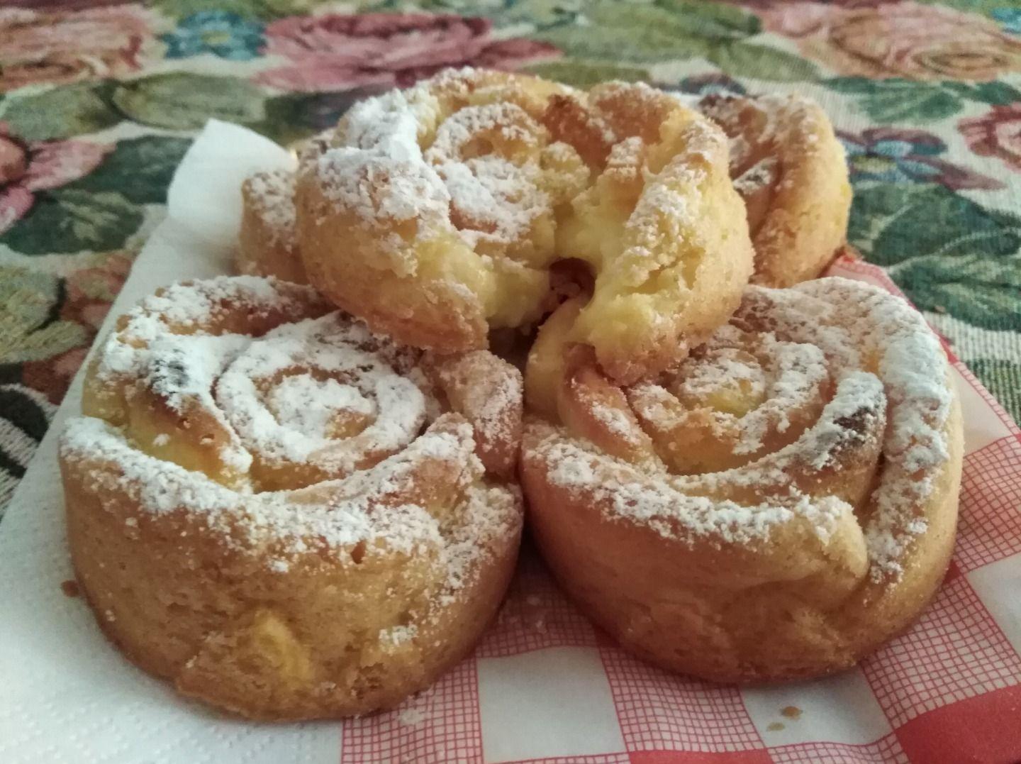 Roselline con crema al limone