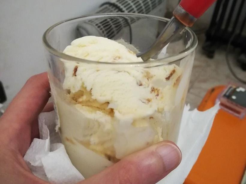 Gelato alla crema e croccante