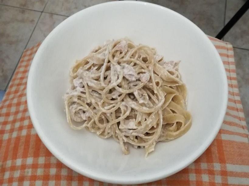 Spaghetti integrali con la panna e limone