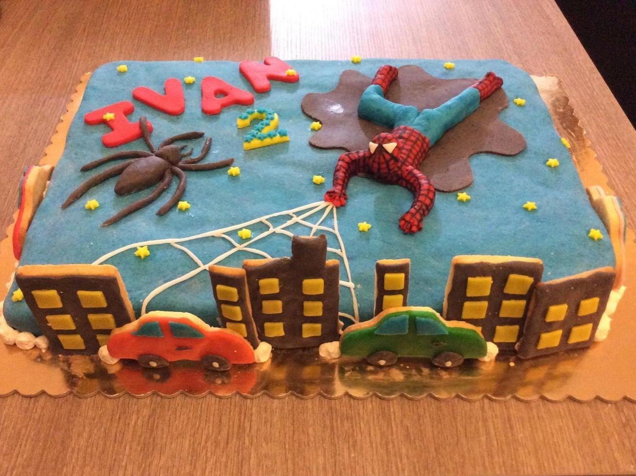 Torta spiderman