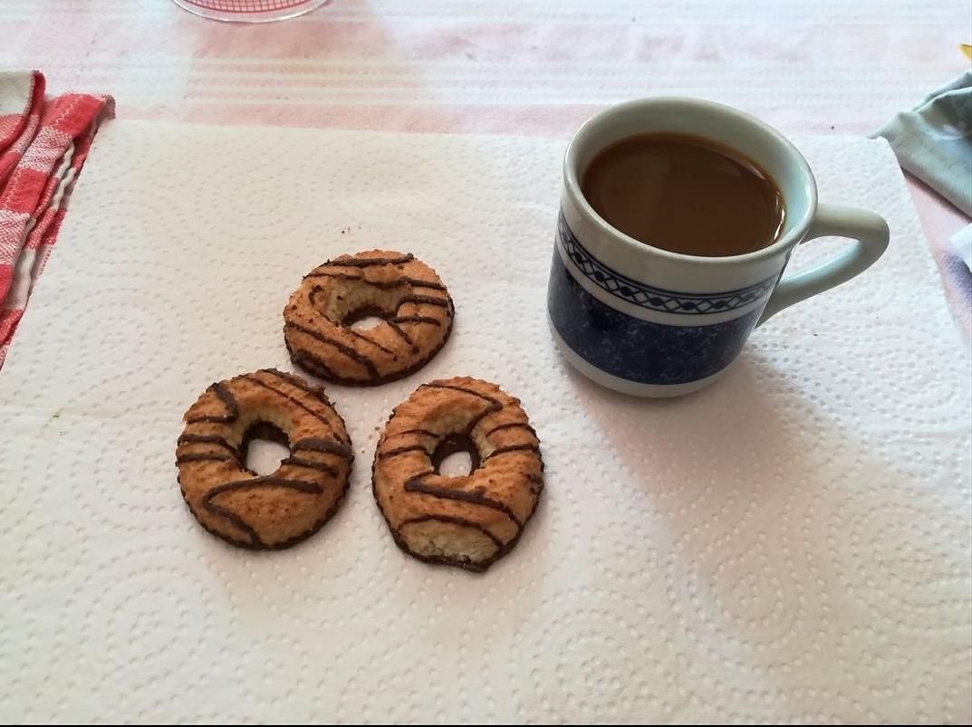 Biscotti con la frolla montata alla cannella