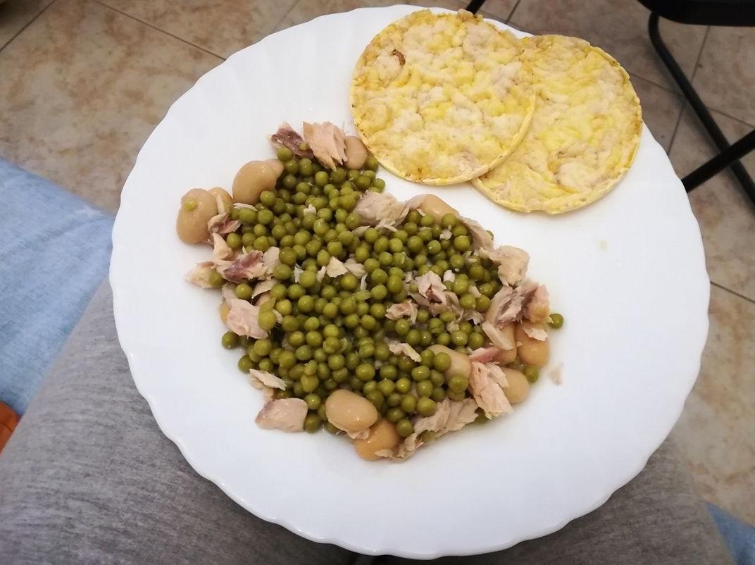 Insalata di sgombro e salsina al limone