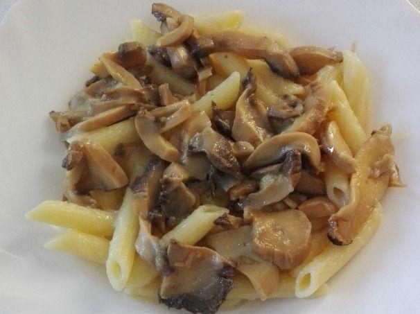 Pasta con crema di patate e funghi