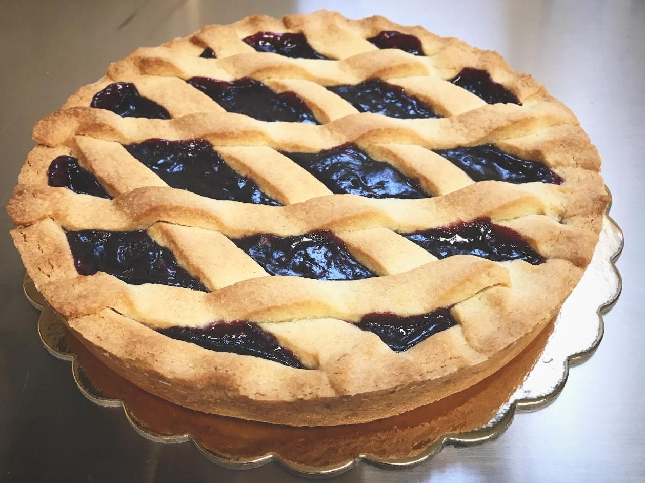 Crostata con marmellata di prugne