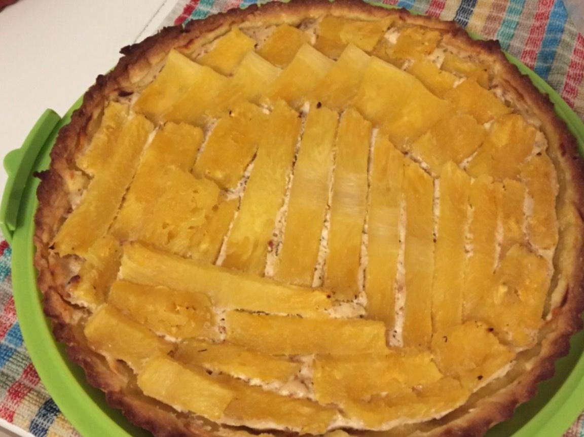 Crostata ananas amaretti e ricotta