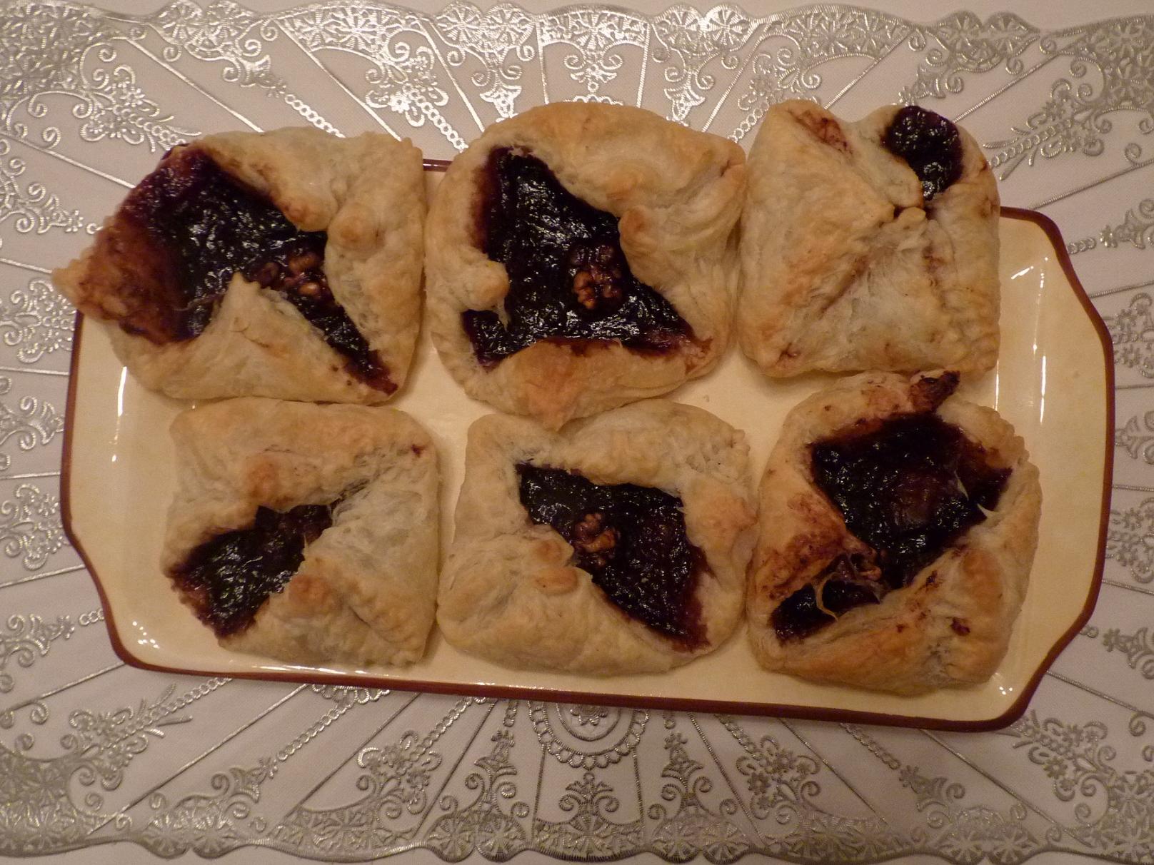 SFOGLIATINE CON MARMELLATA E NOCI