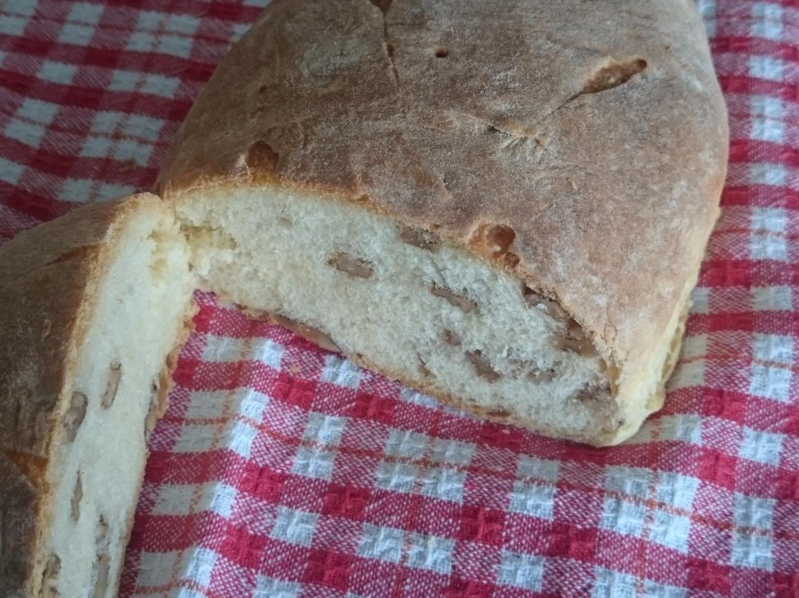 Pane con le noci